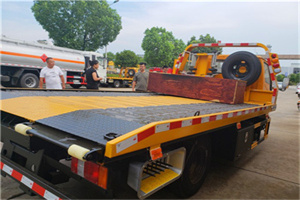 东山区附近拖车电话号码服务